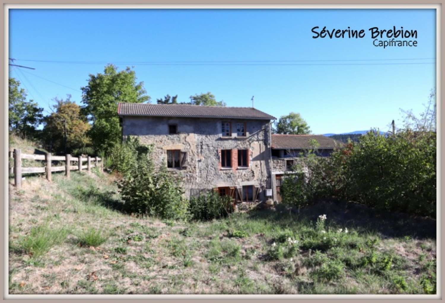 à vendre ferme Celles-sur-Durolle Puy-de-Dôme 1