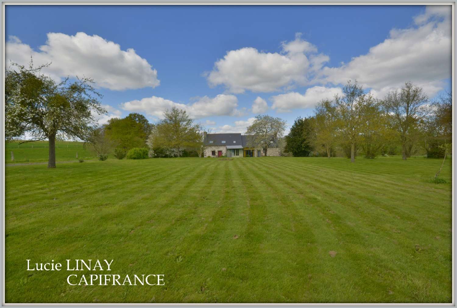  for sale farm Le Pas Mayenne 2