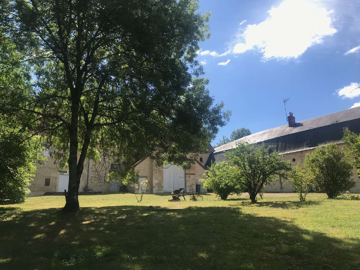 te koop boerderij Montigny-aux-Amognes Nièvre 1