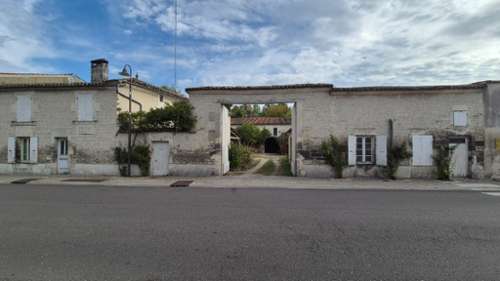 Saint-Fort-sur-le-Né Charente farm foto 7424571