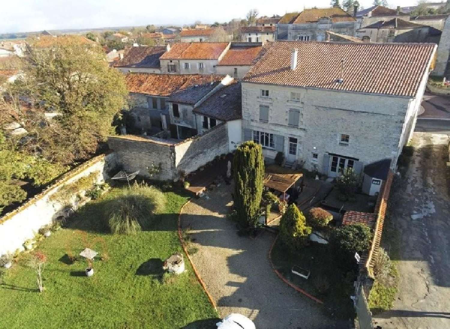 te koop huis Aigre Charente 1