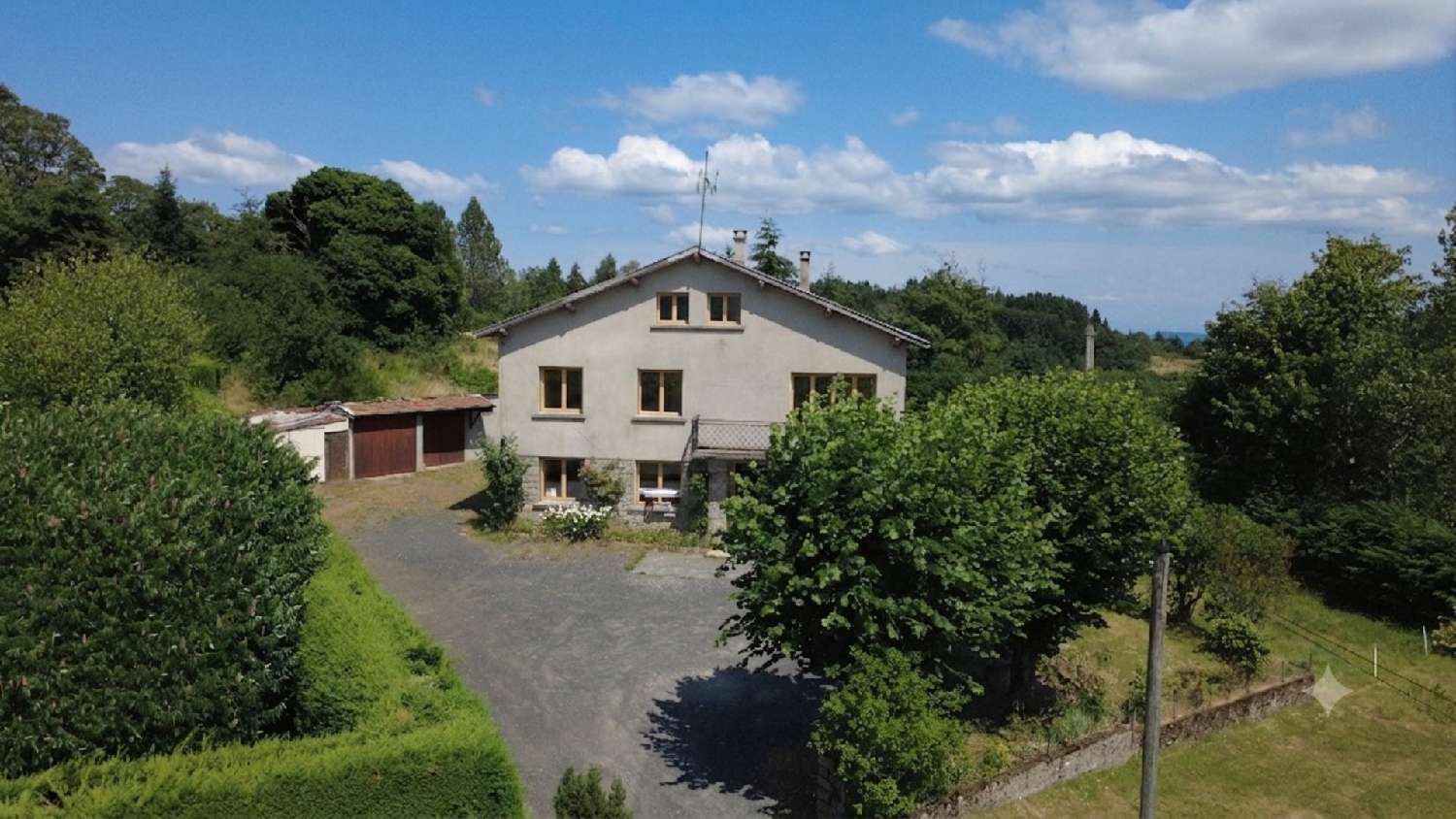 te koop huis Saint-Agrève Ardèche 2