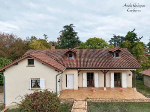 Bâgé-le-Châtel Ain house foto 7432583