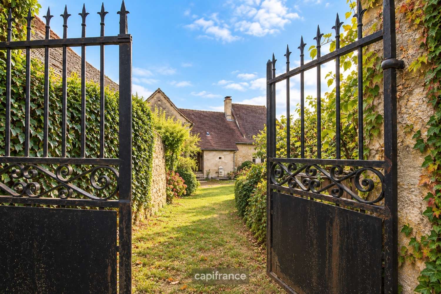  for sale house Beaulieu-sur-Dordogne Corrèze 2