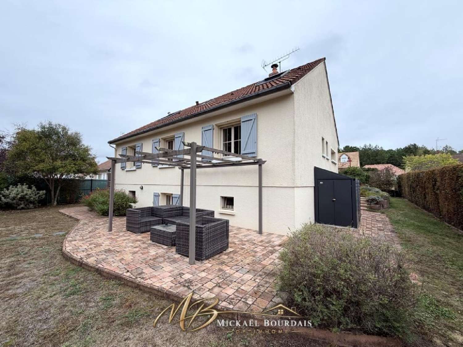for sale house Brette-les-Pins Sarthe 2
