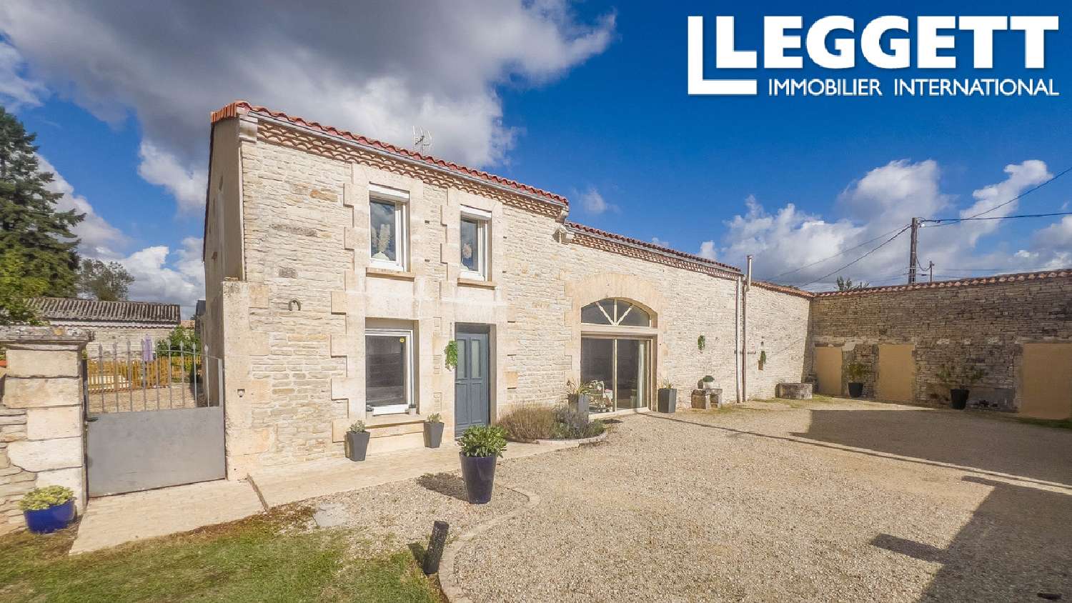 te koop huis Brie Charente 1