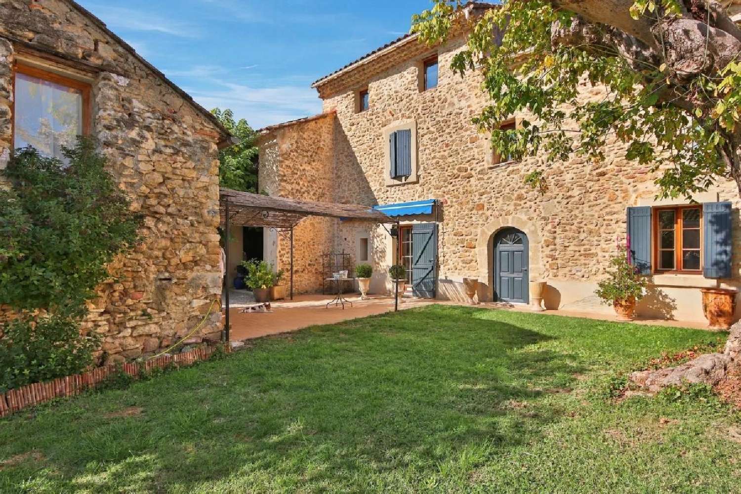  à vendre maison Camaret-sur-Aigues Vaucluse 1