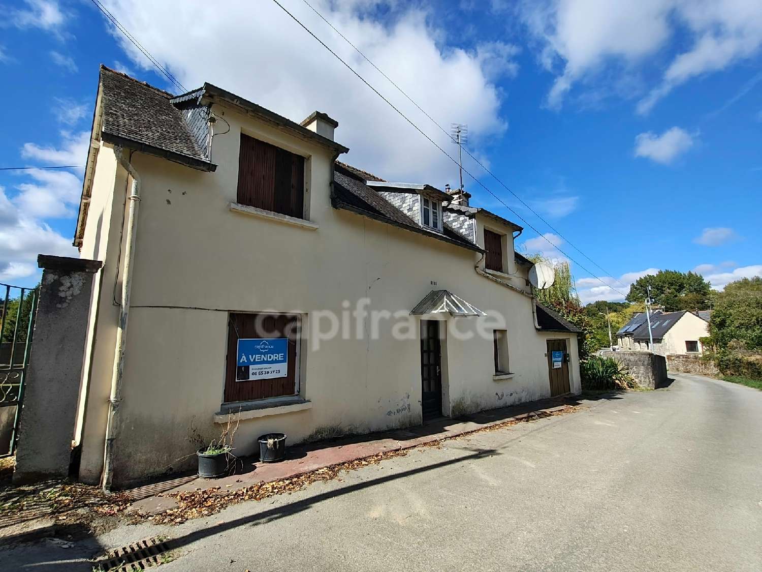 for sale house Carhaix-Plouguer Finistère 1