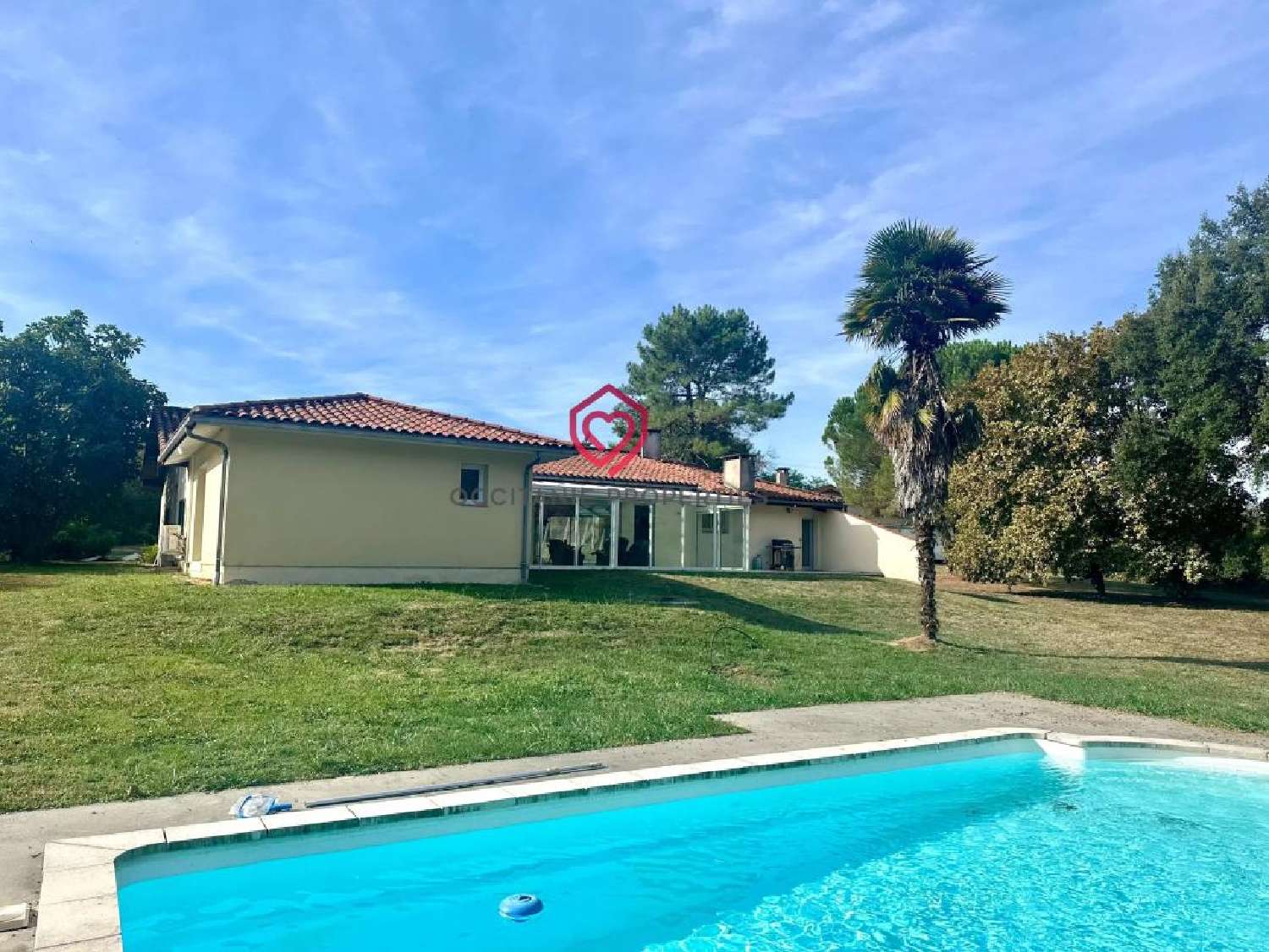  te koop huis Castelnau-d'Auzan Gers 1