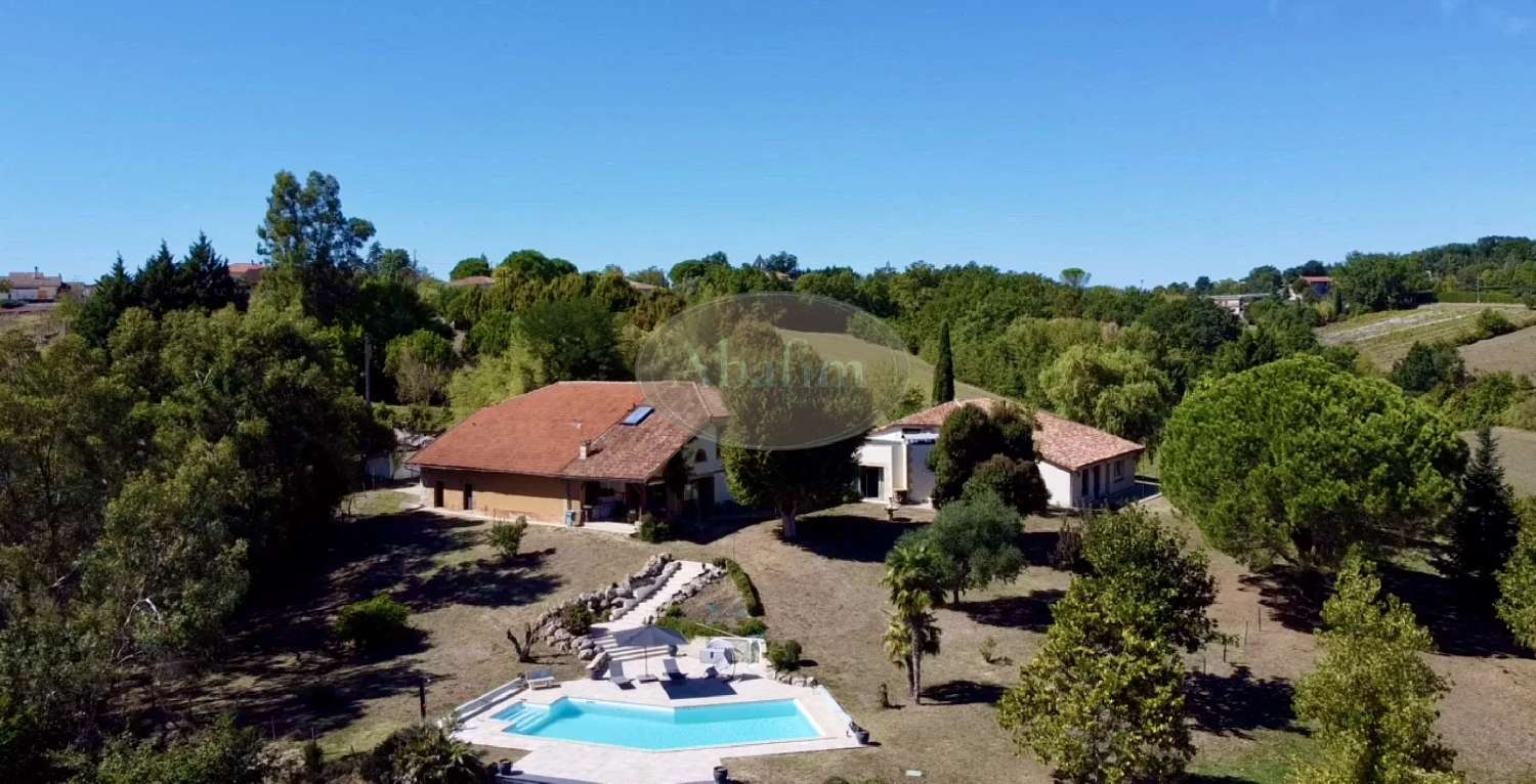  for sale house Castelsarrasin Tarn-et-Garonne 1