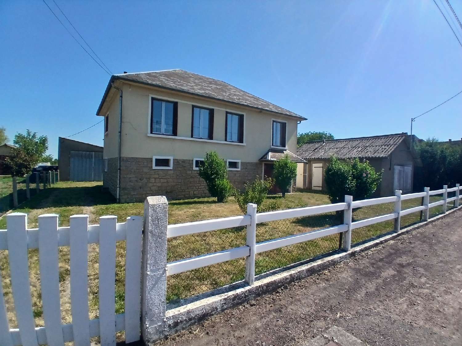 te koop huis Cercy-la-Tour Nièvre 1