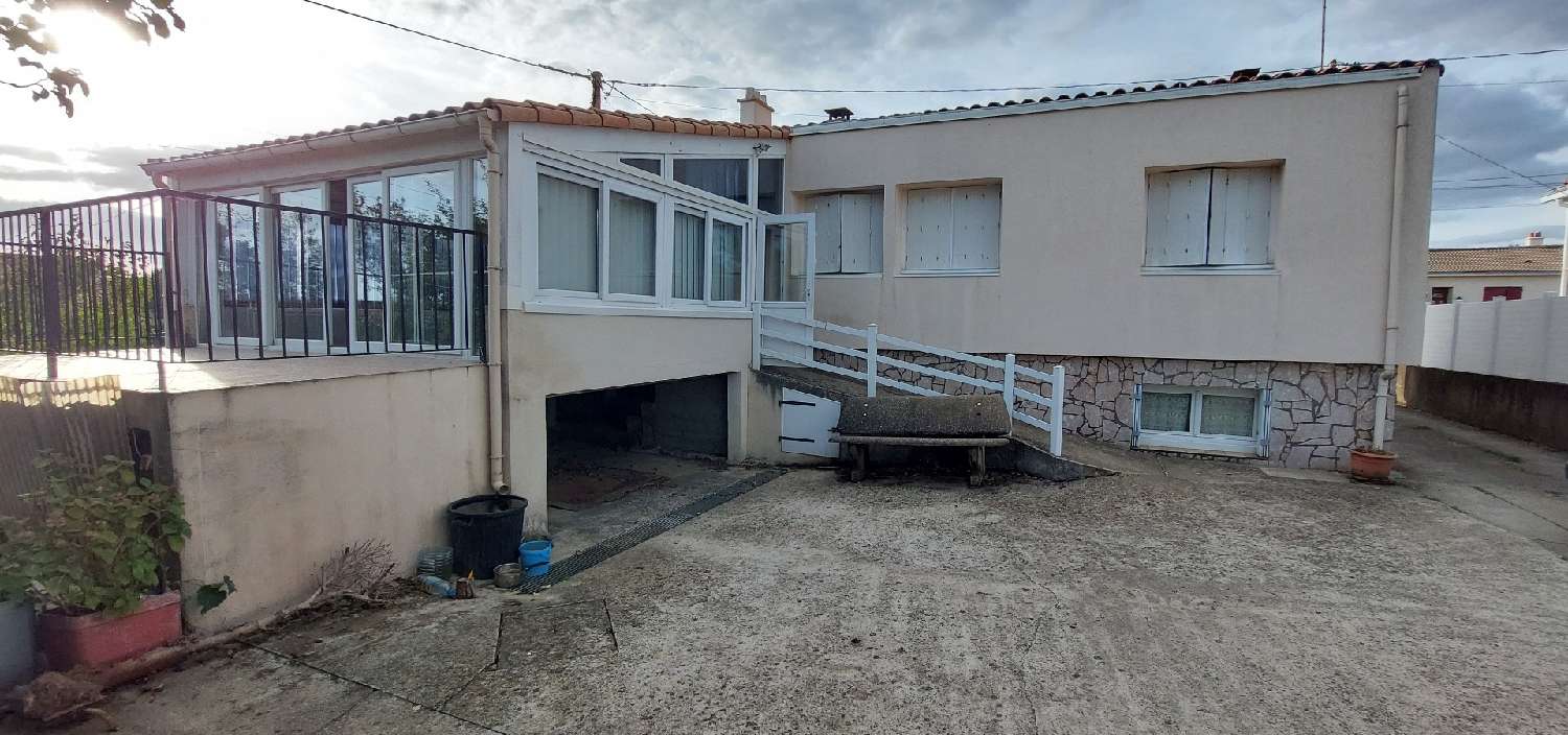 te koop huis Chantonnay Vendée 1