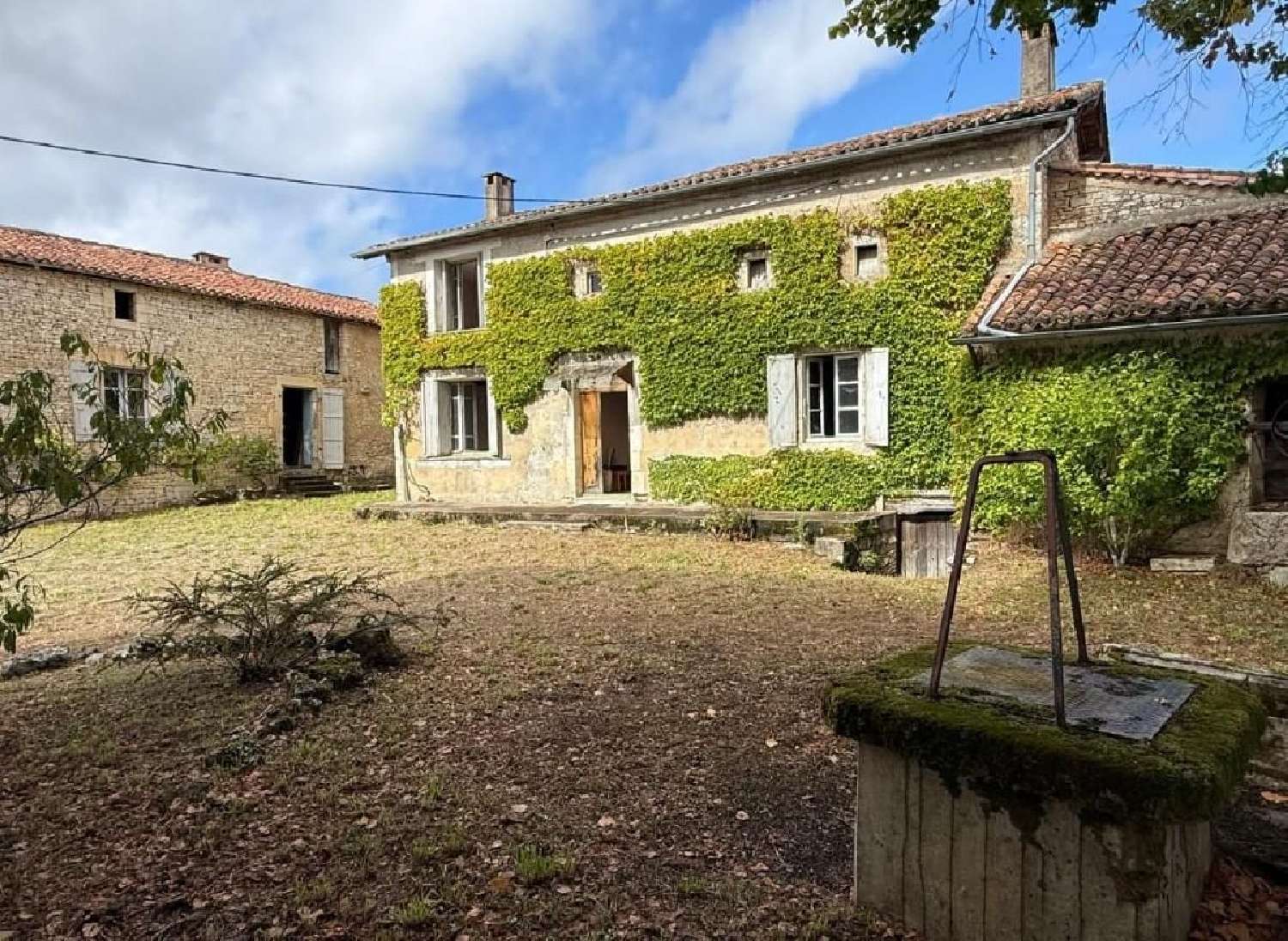 for sale house Charmé Charente 1