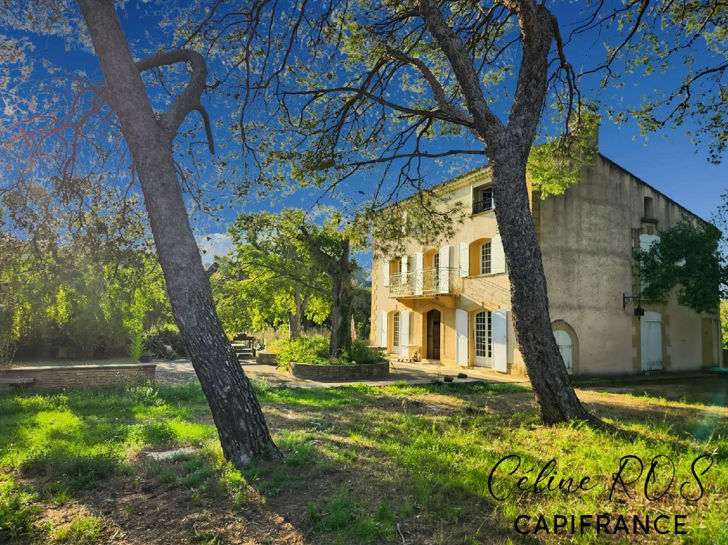 à vendre maison Cornillon-Confoux Bouches-du-Rhône 2