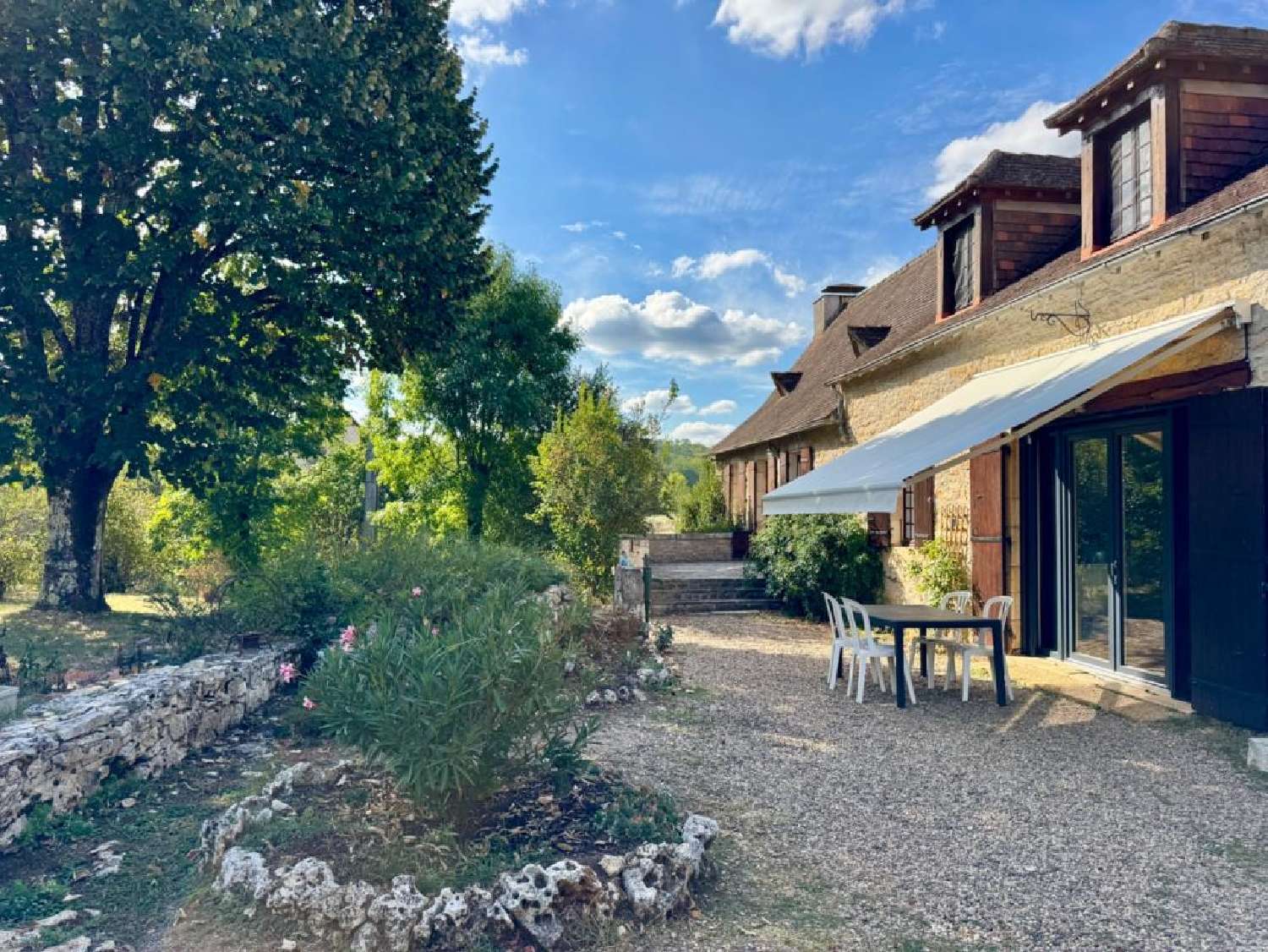  for sale house Coulaures Dordogne 4