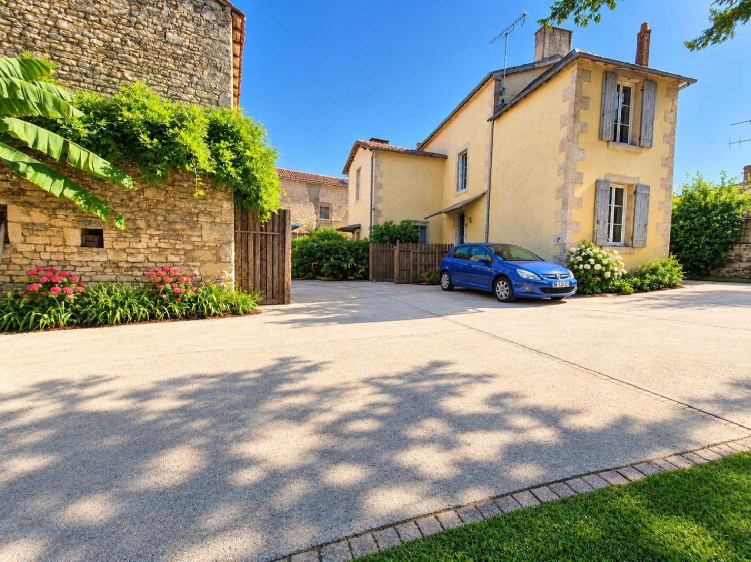 à vendre maison Coulonges-sur-l'Autize Deux-Sèvres 2