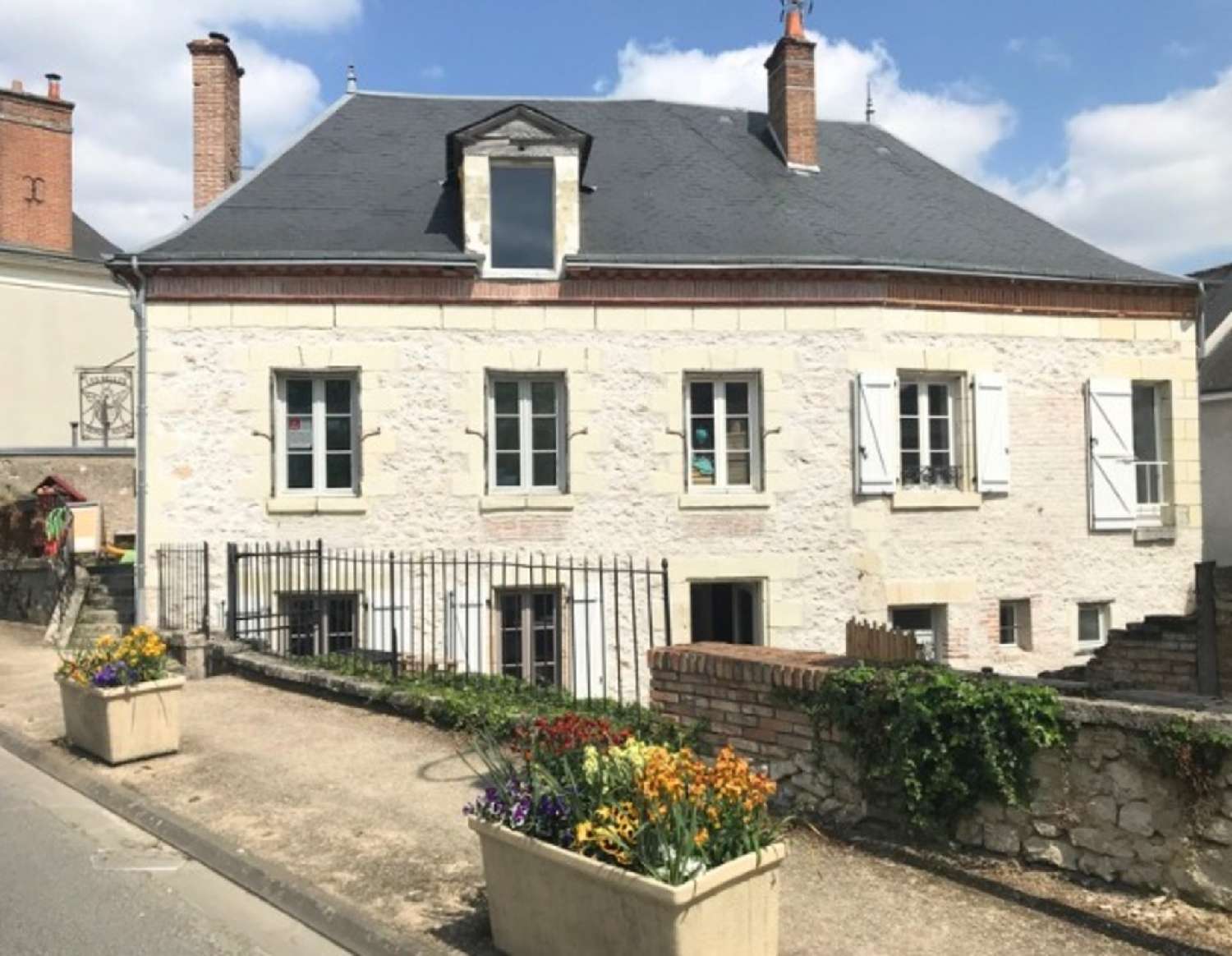 à vendre maison Cour-Cheverny Loir-et-Cher 1