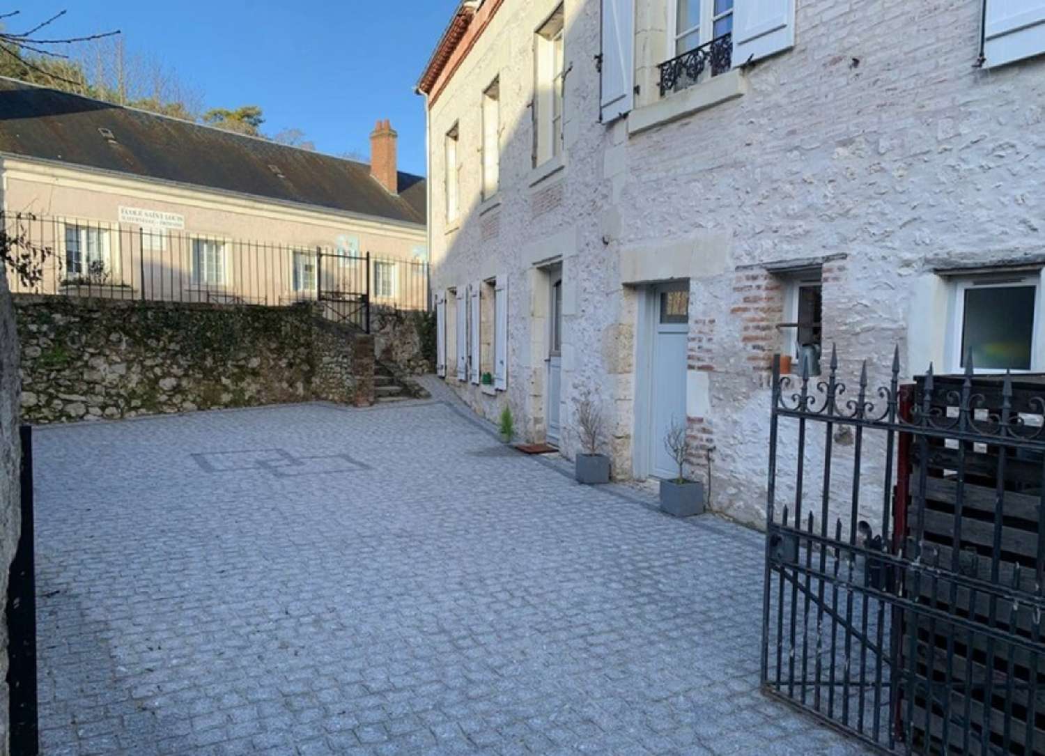 à vendre maison Cour-Cheverny Loir-et-Cher 2