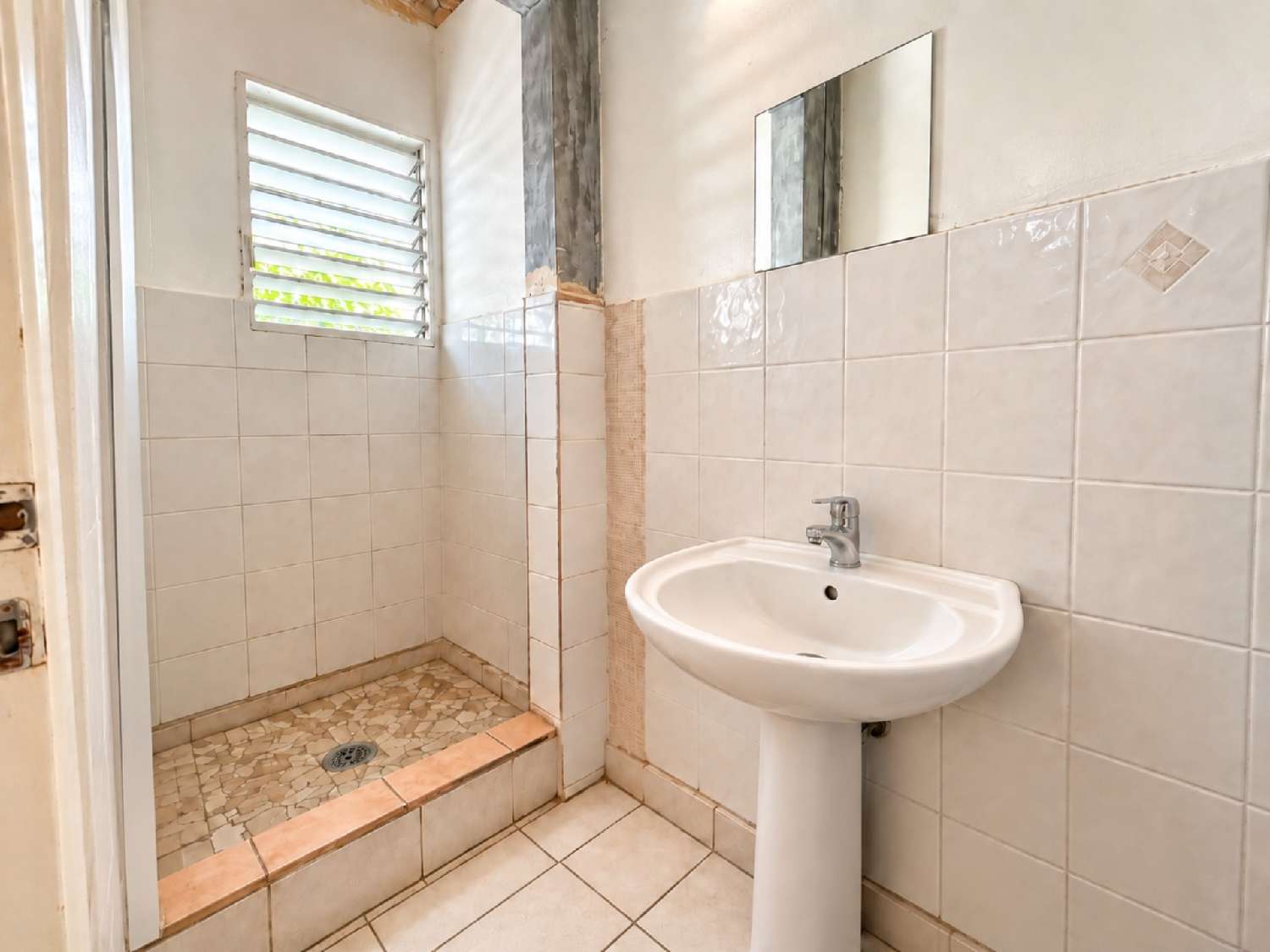 for sale house Deshaies Guadeloupe 6
