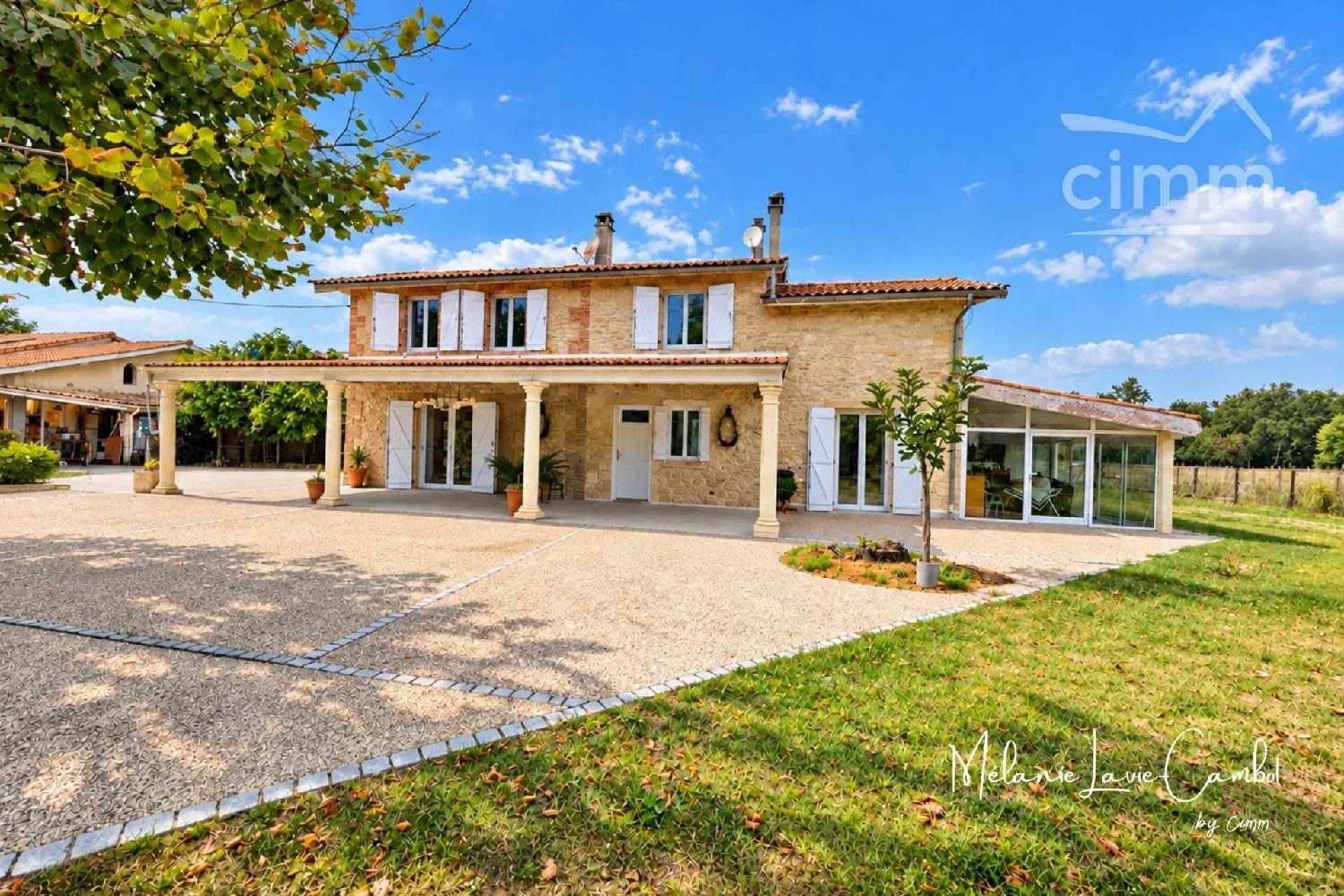 te koop huis Étauliers Gironde 2