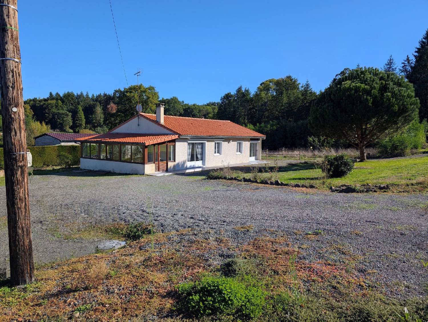 à vendre maison Exideuil Charente 1