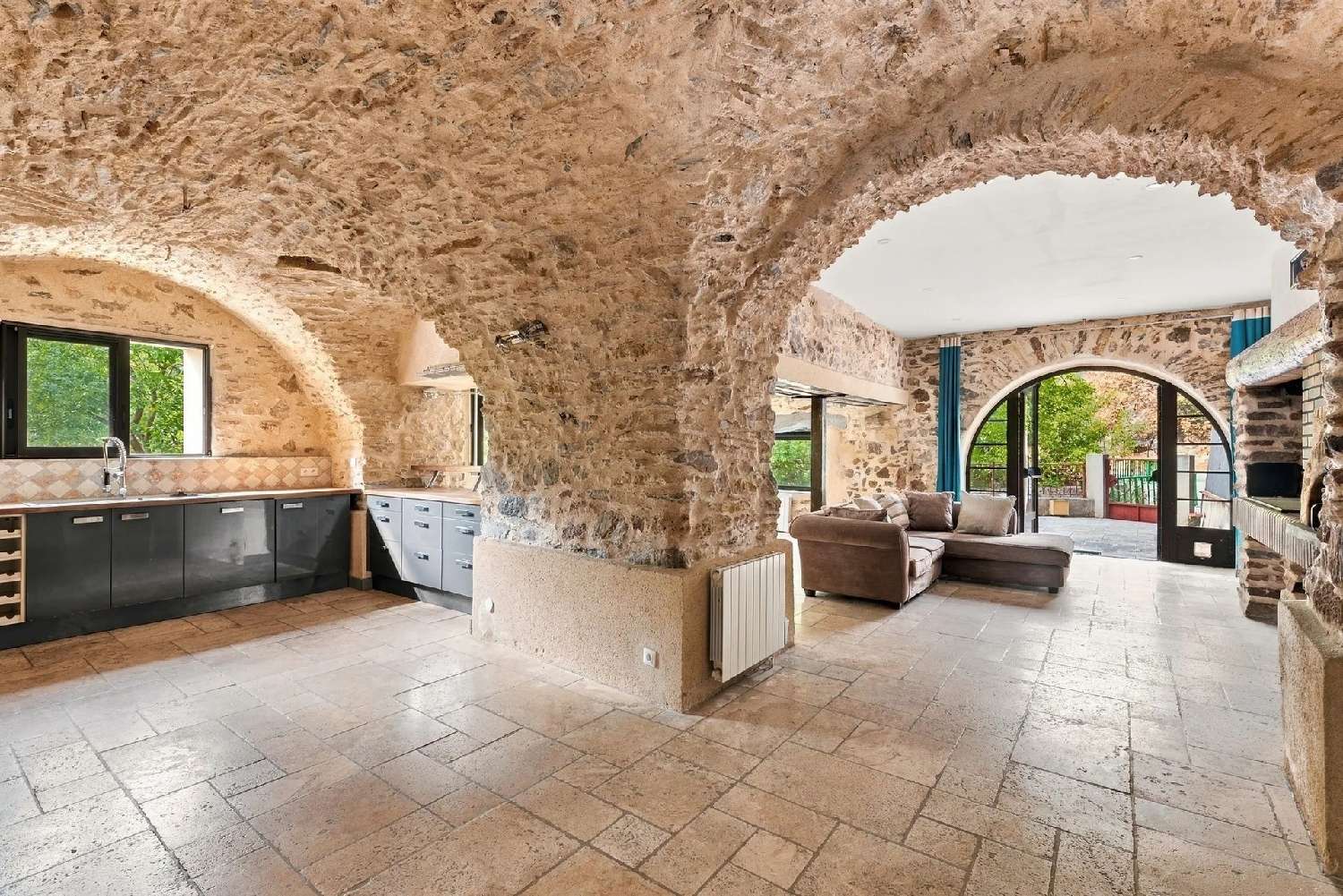 for sale house Ferrières-Poussarou Hérault 2