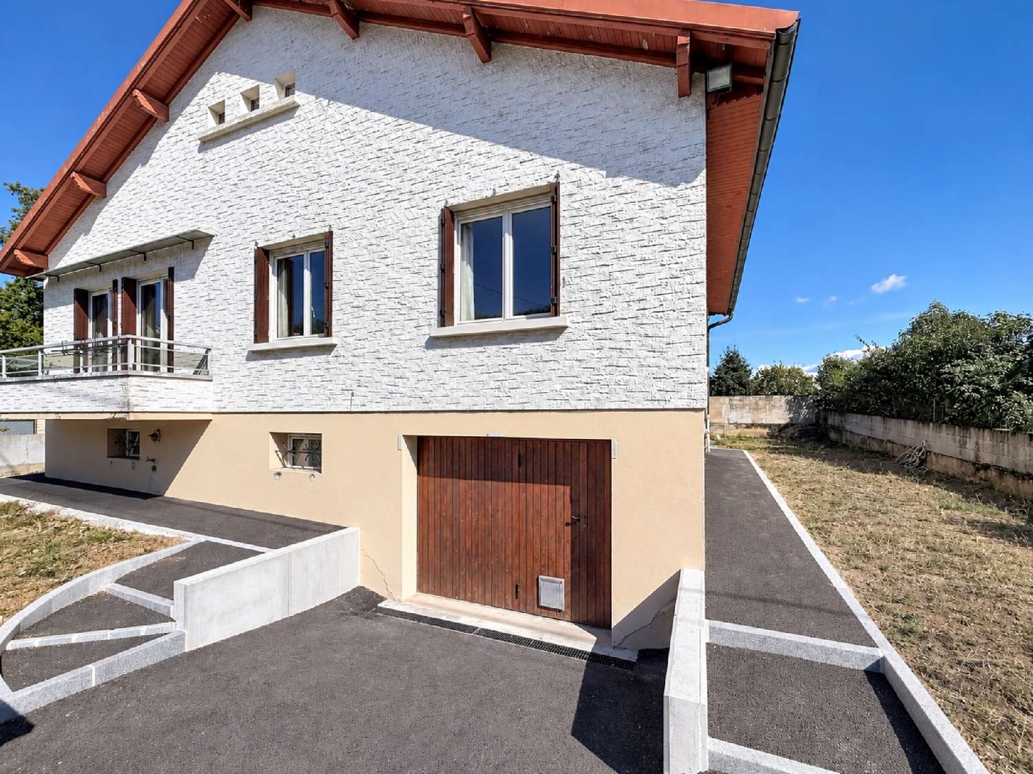 à vendre maison Gaillard Haute-Savoie 2