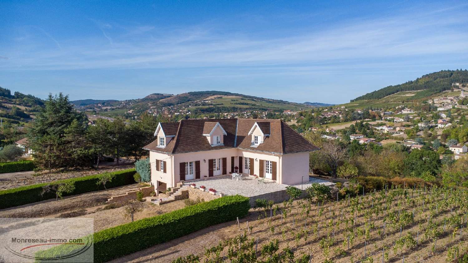 for sale house Igé Saône-et-Loire 1