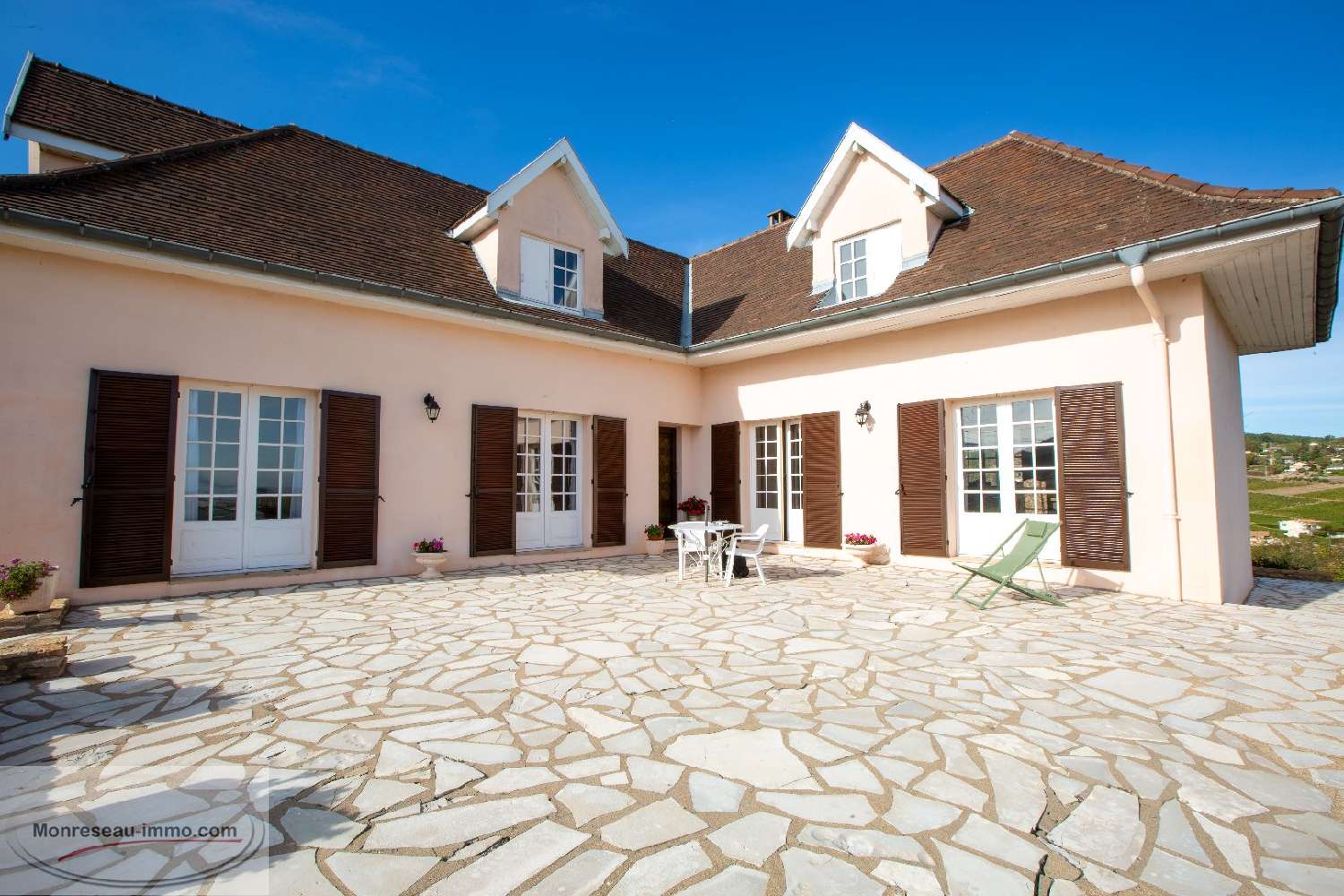for sale house Igé Saône-et-Loire 3