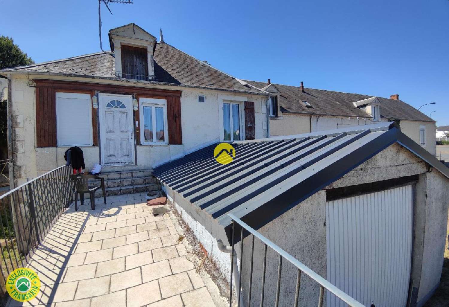 for sale house Jouet-sur-l'Aubois Cher 1