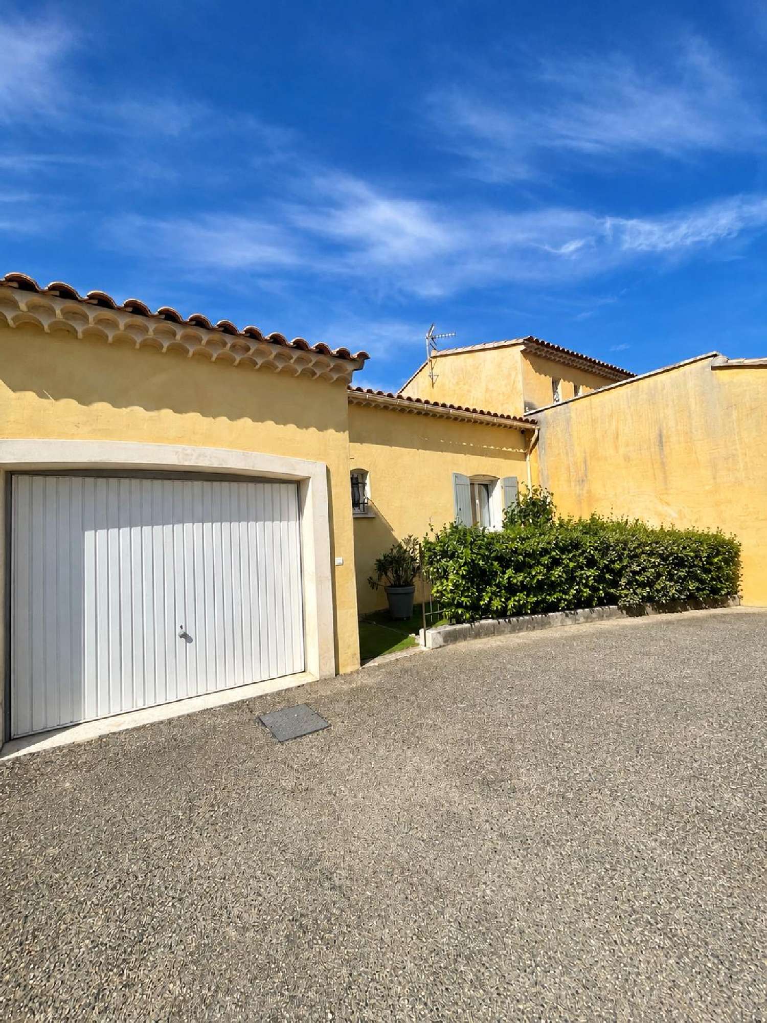 en venta casa L'Isle-sur-la-Sorgue Vaucluse 2