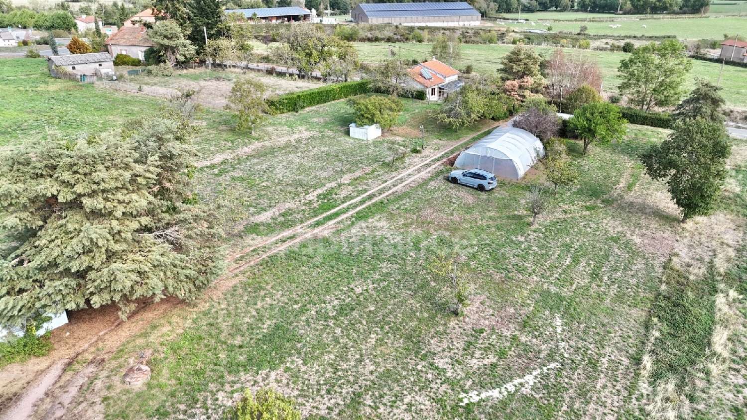 te koop huis La Pacaudière Loire 5