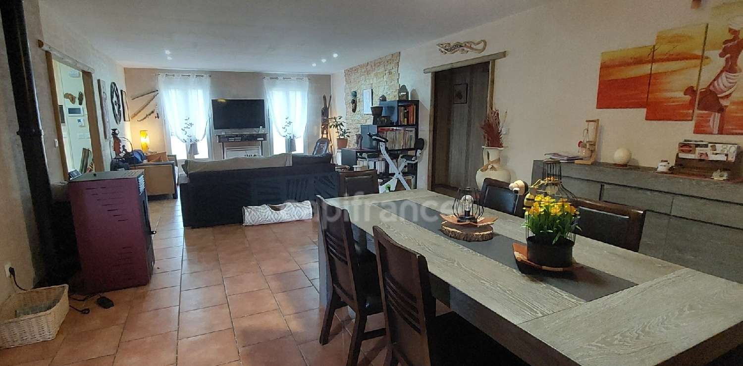 for sale house Lairoux Vendée 2