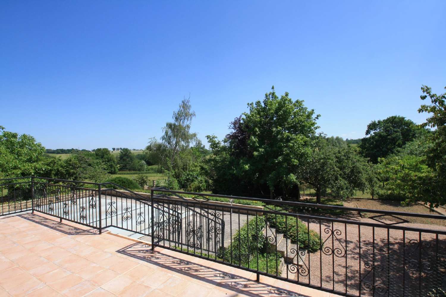 for sale house Le Donjon Allier 4
