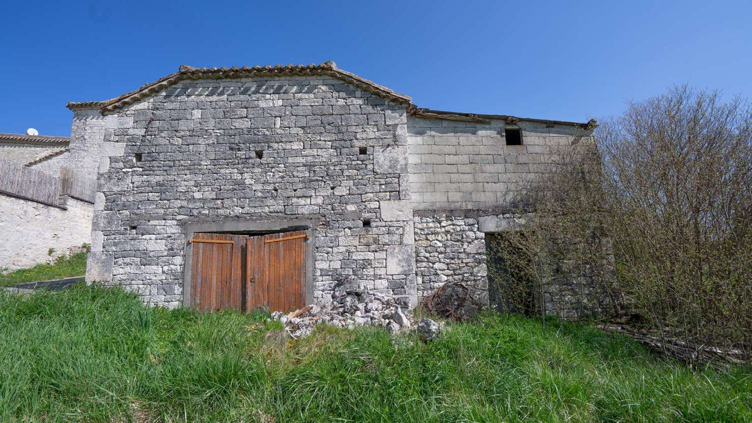 à vendre maison Lebreil Lot 2