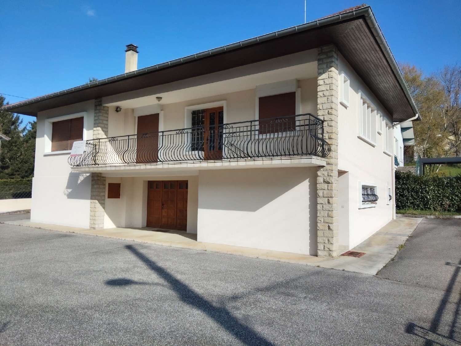 en venta casa Lons-le-Saunier Jura 1