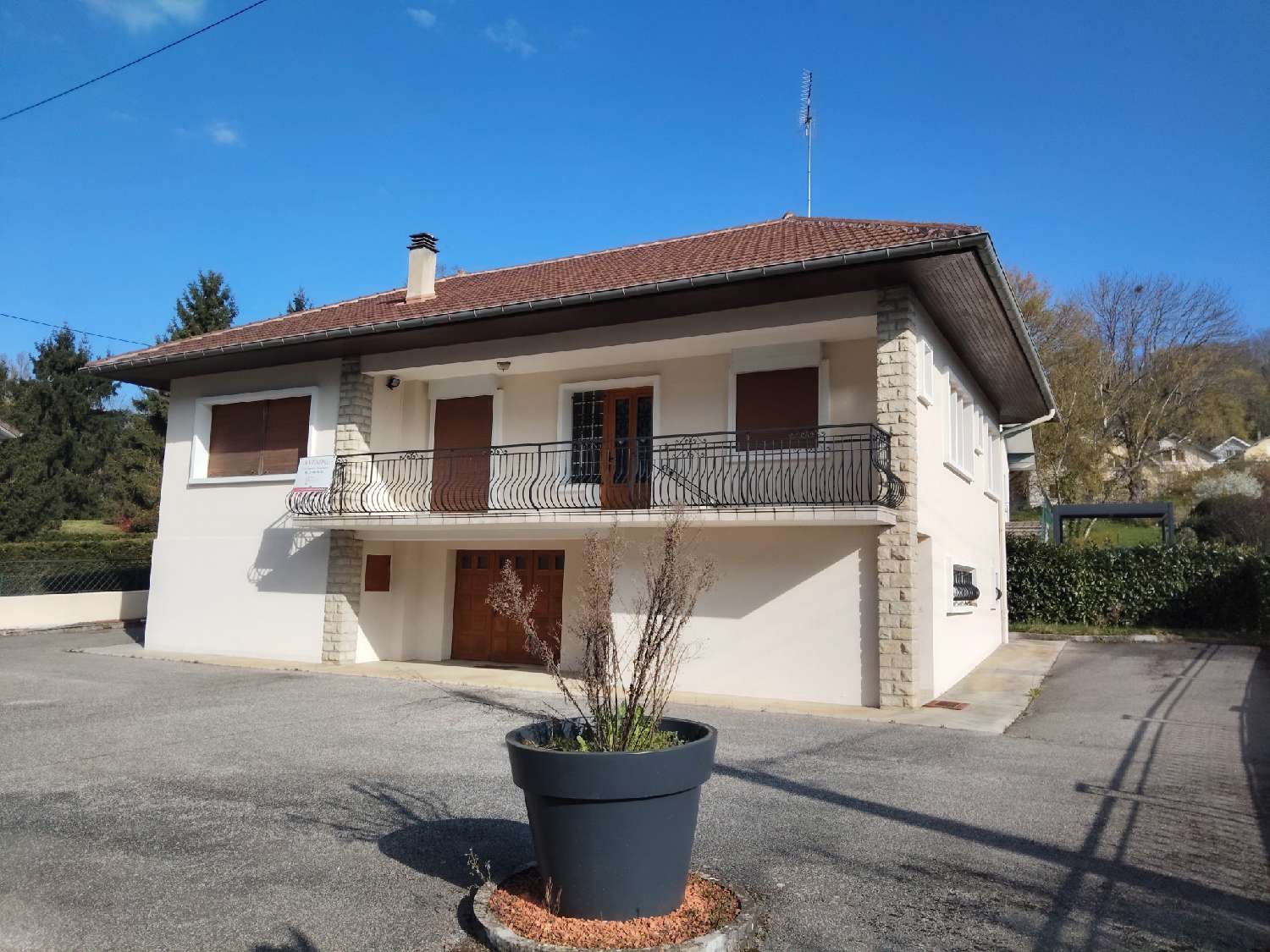 en venta casa Lons-le-Saunier Jura 3