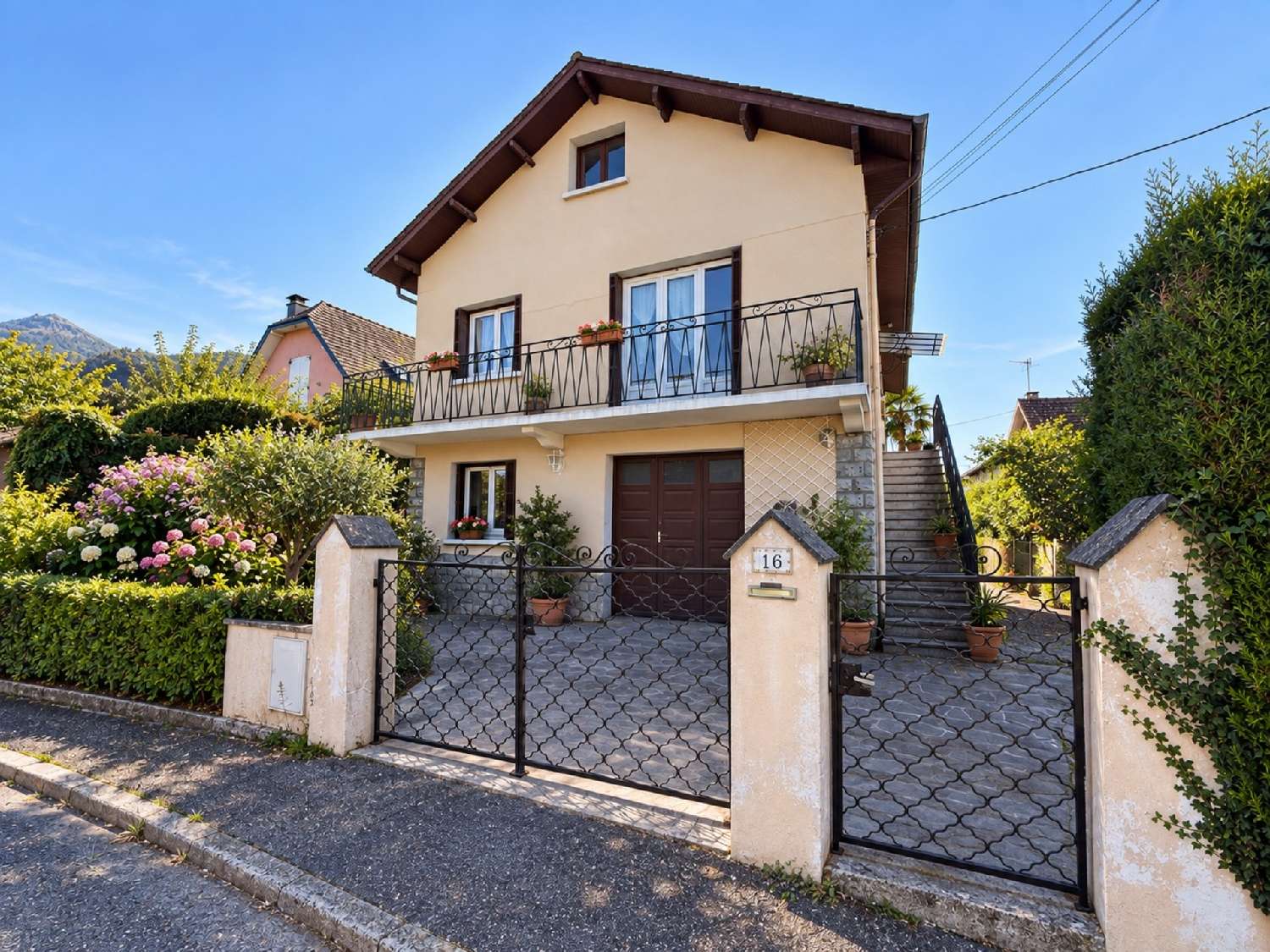  à vendre maison Lourdes Hautes-Pyrénées 2