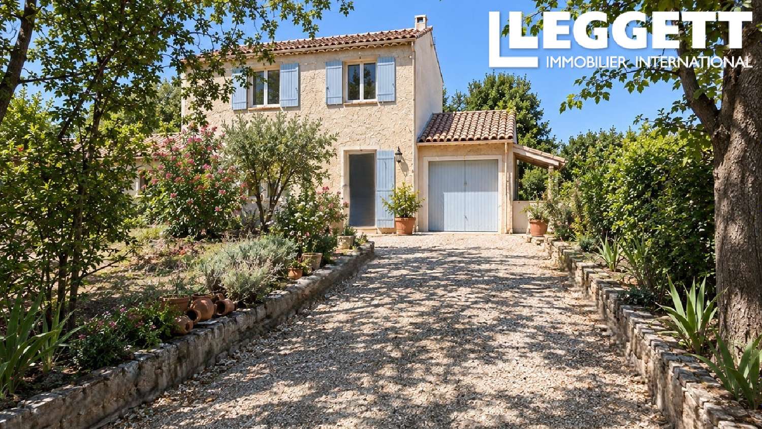  for sale house Maubec Vaucluse 1