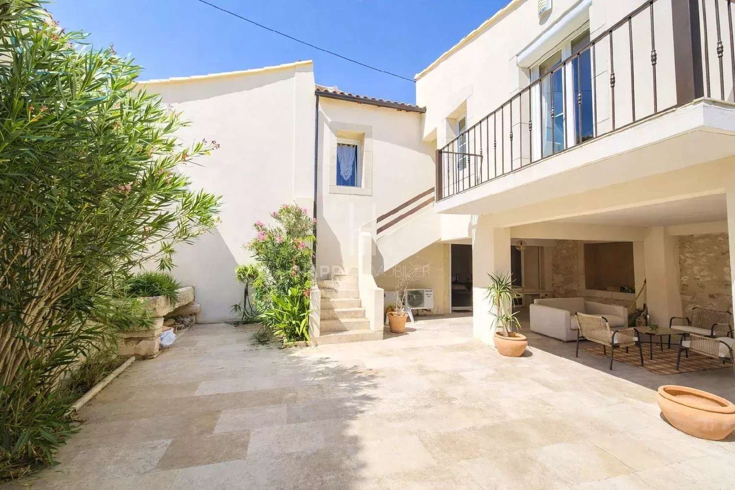 for sale house Mollégès Bouches-du-Rhône 1