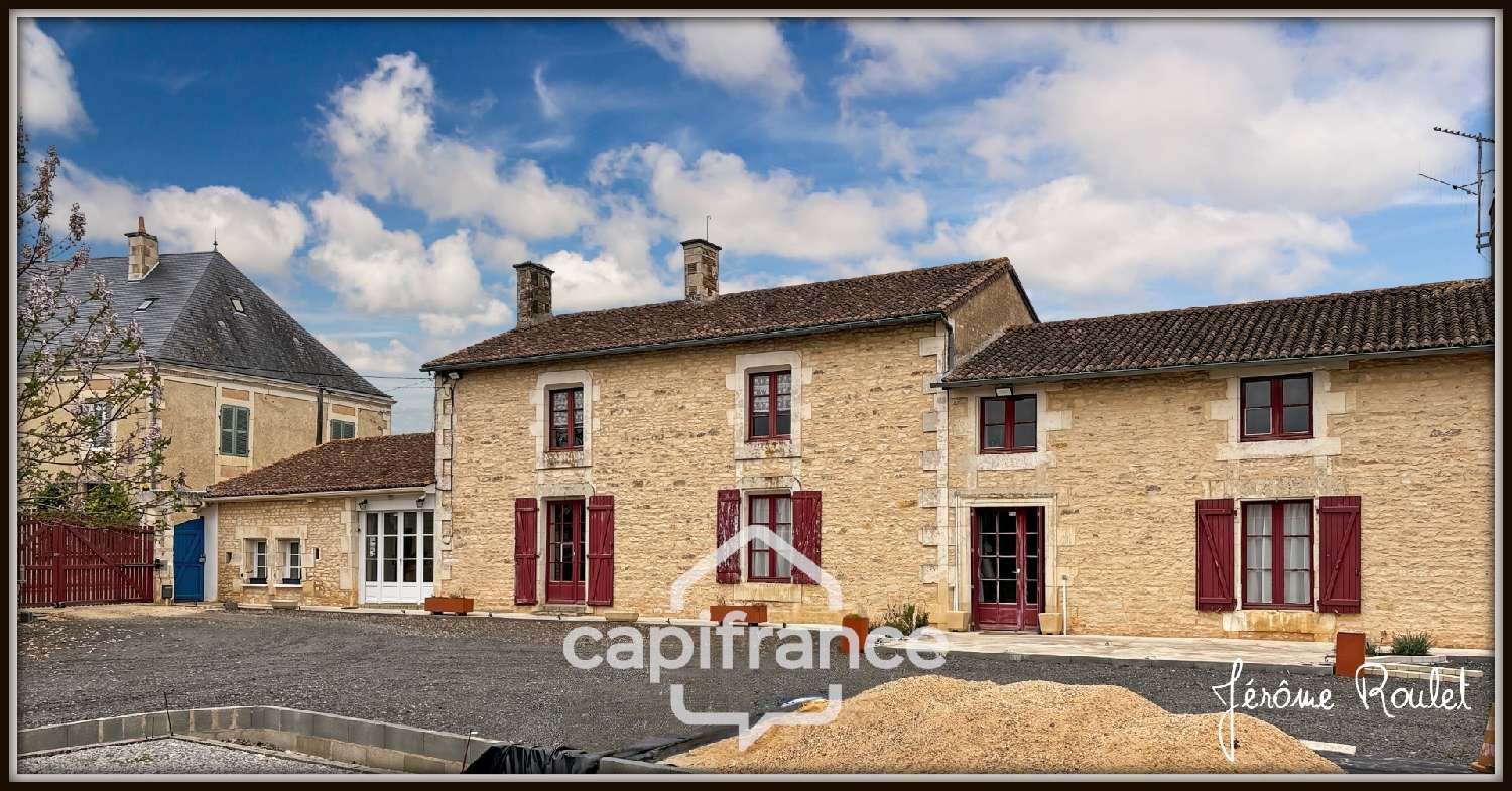 en venta casa Neuville-De-Poitou Vienne 2