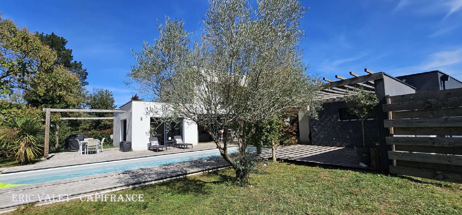  for sale house Peyrehorade Landes 1