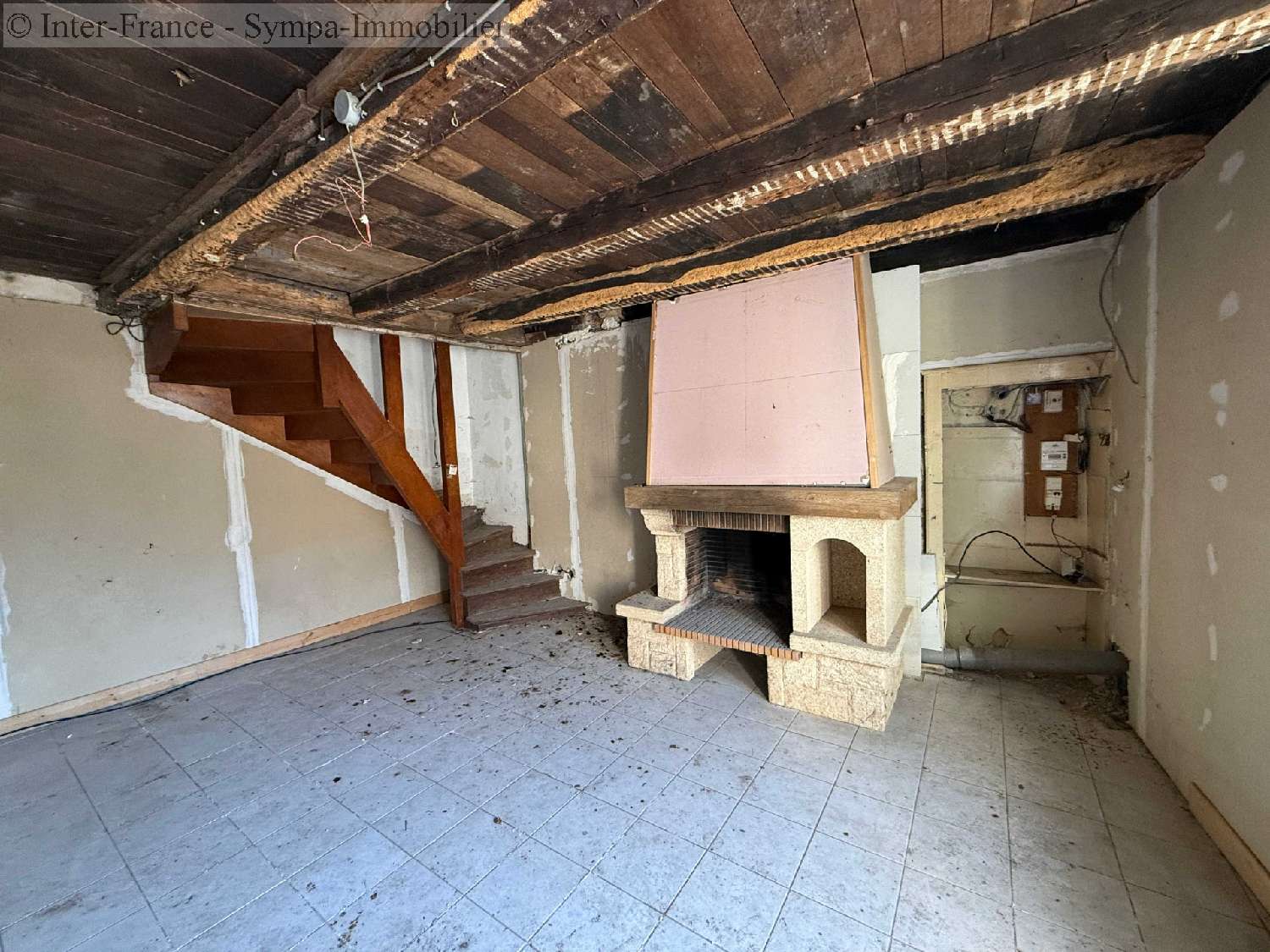 à vendre maison Pont-la-Ville Haute-Marne 2