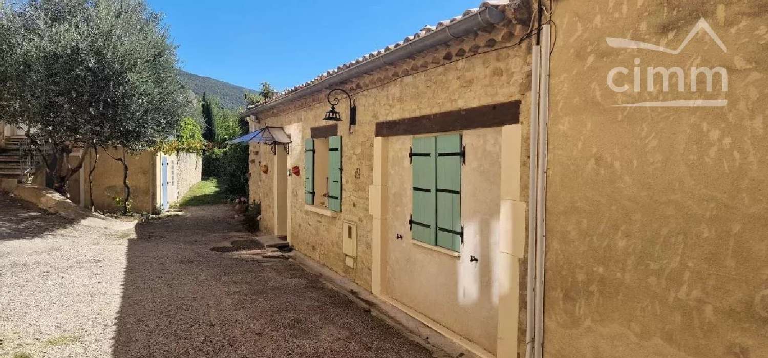 en venta casa Rousset-les-Vignes Drôme 6