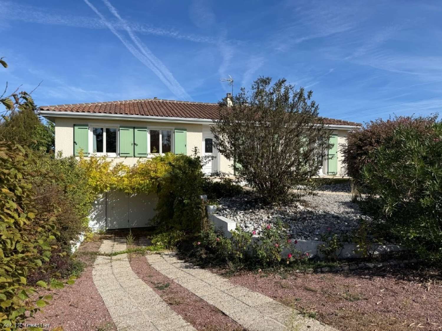 for sale house Ruffec Charente 2