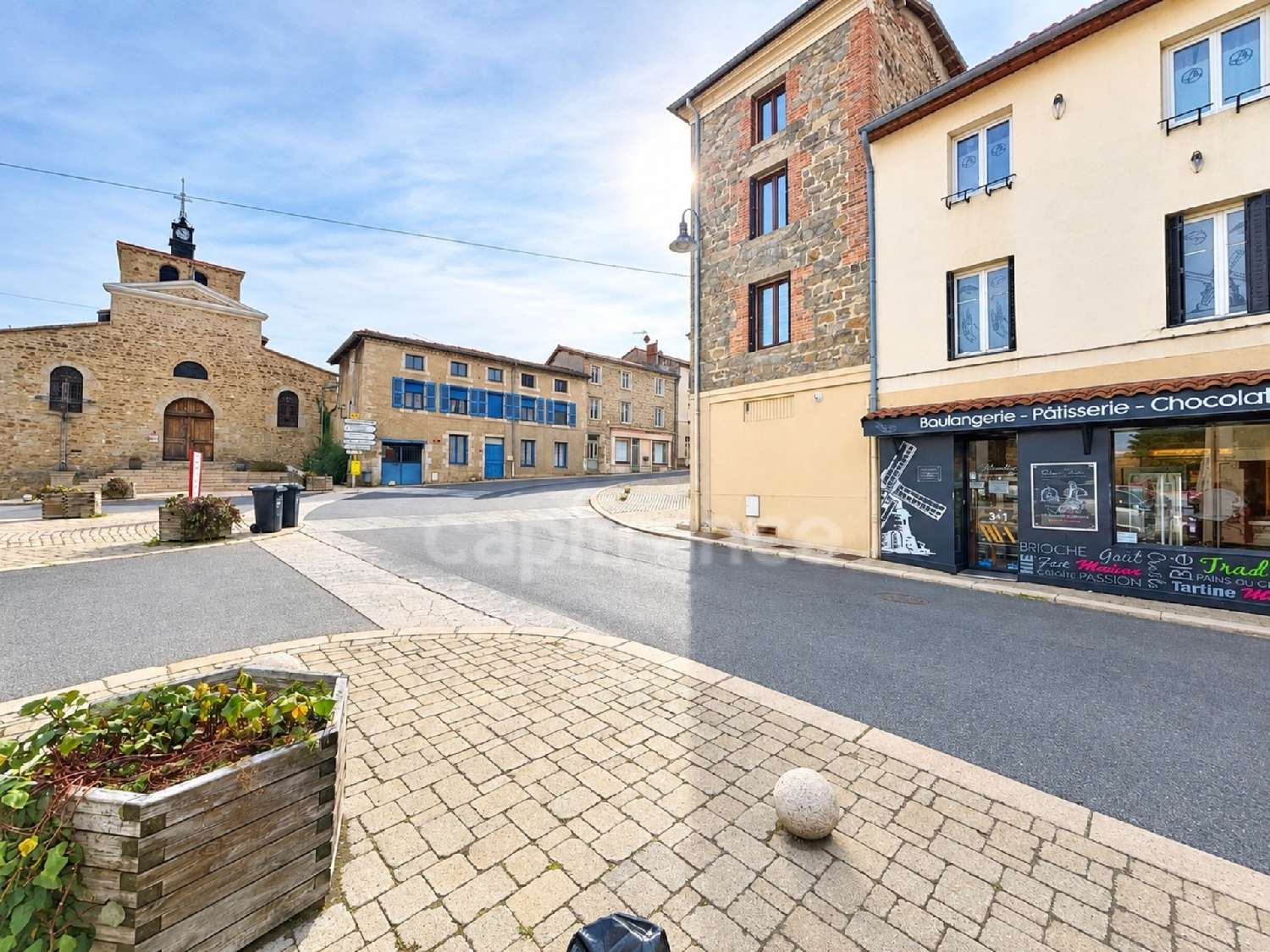 à vendre maison Sail-sous-Couzan Loire 1
