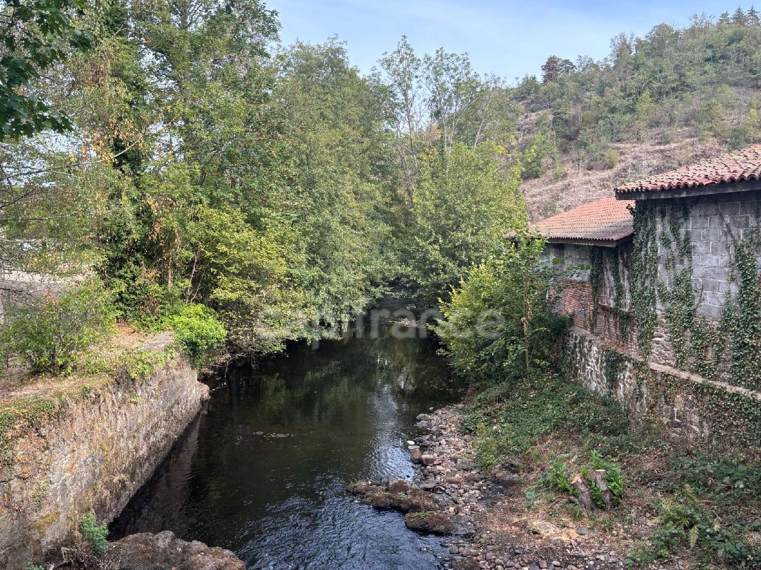 à vendre maison Sail-sous-Couzan Loire 2