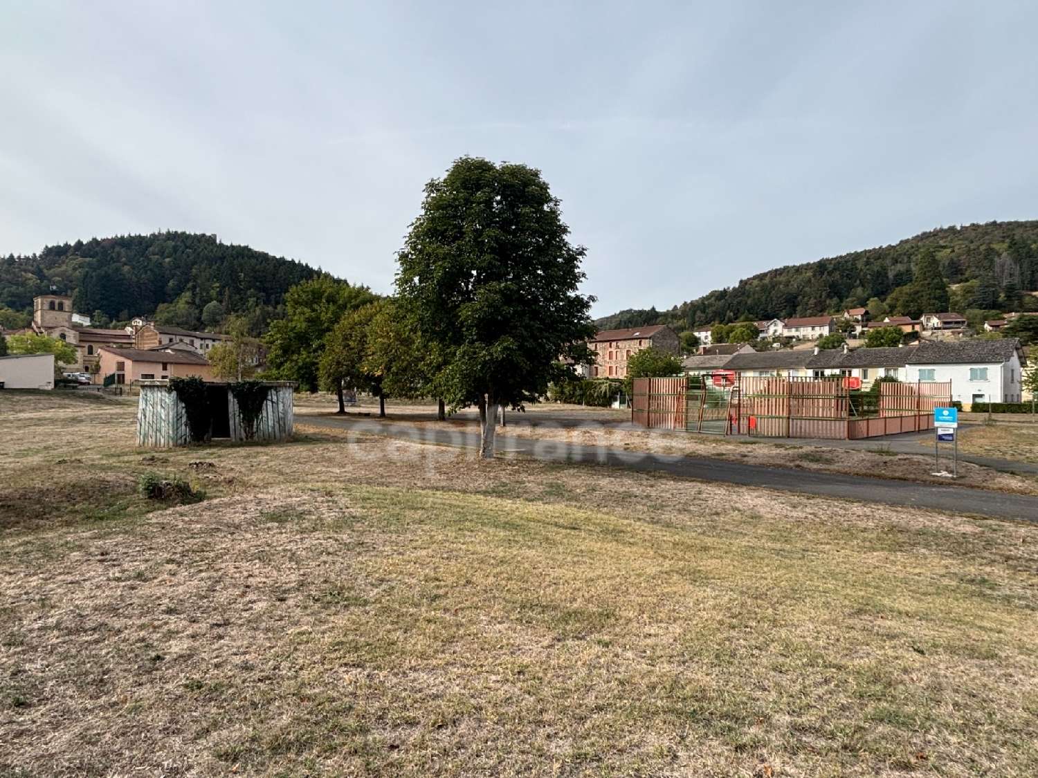 à vendre maison Sail-sous-Couzan Loire 4