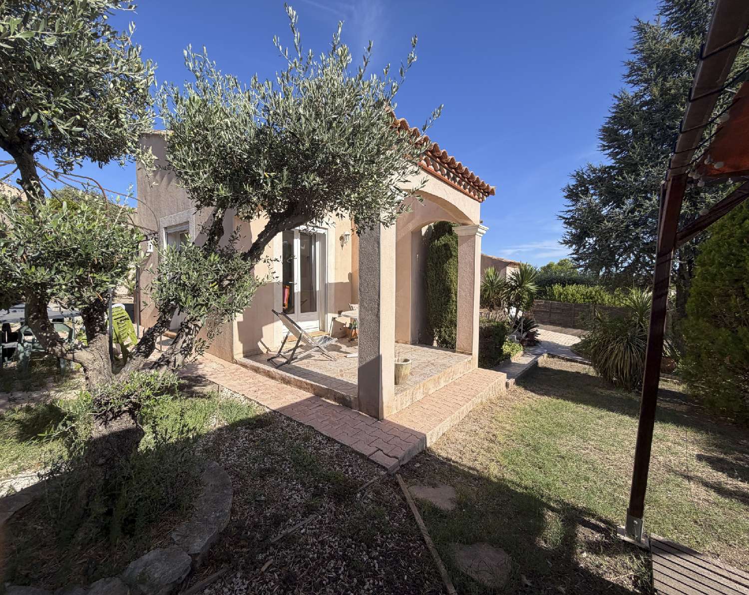  for sale house Saint-Césaire Gard 1