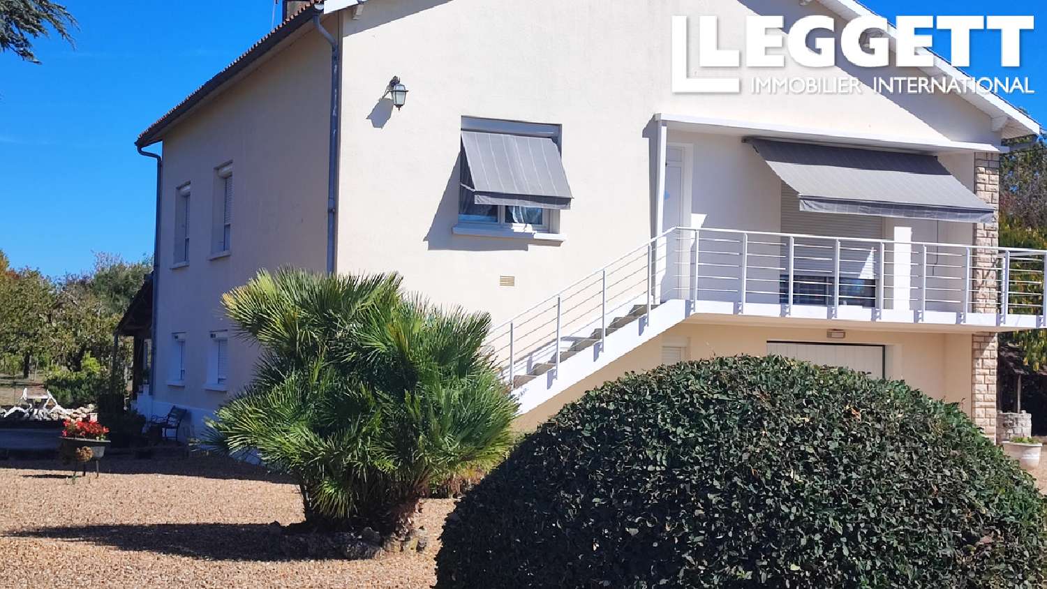 for sale house Saint-Estèphe Charente 1